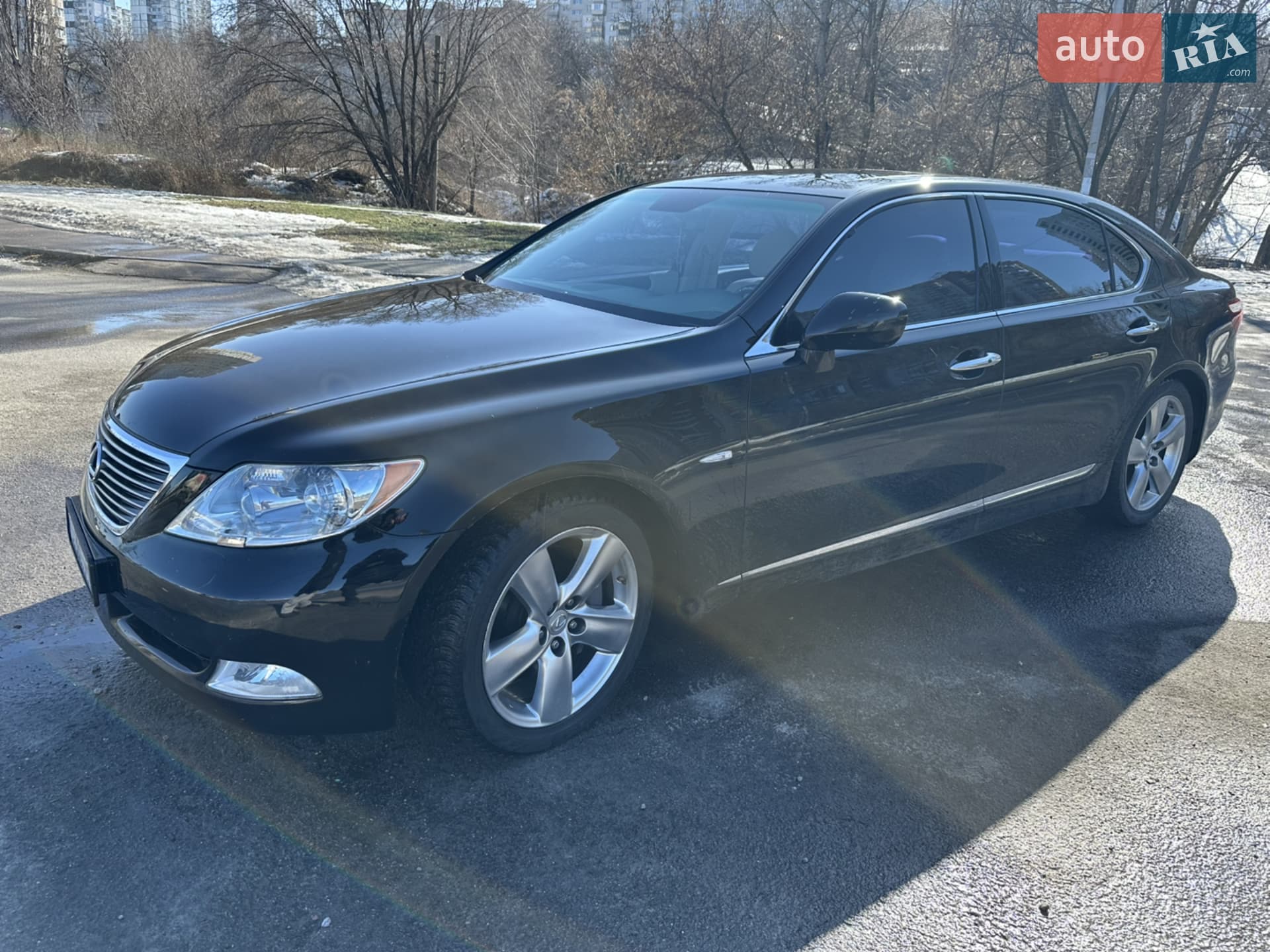 Lexus LS