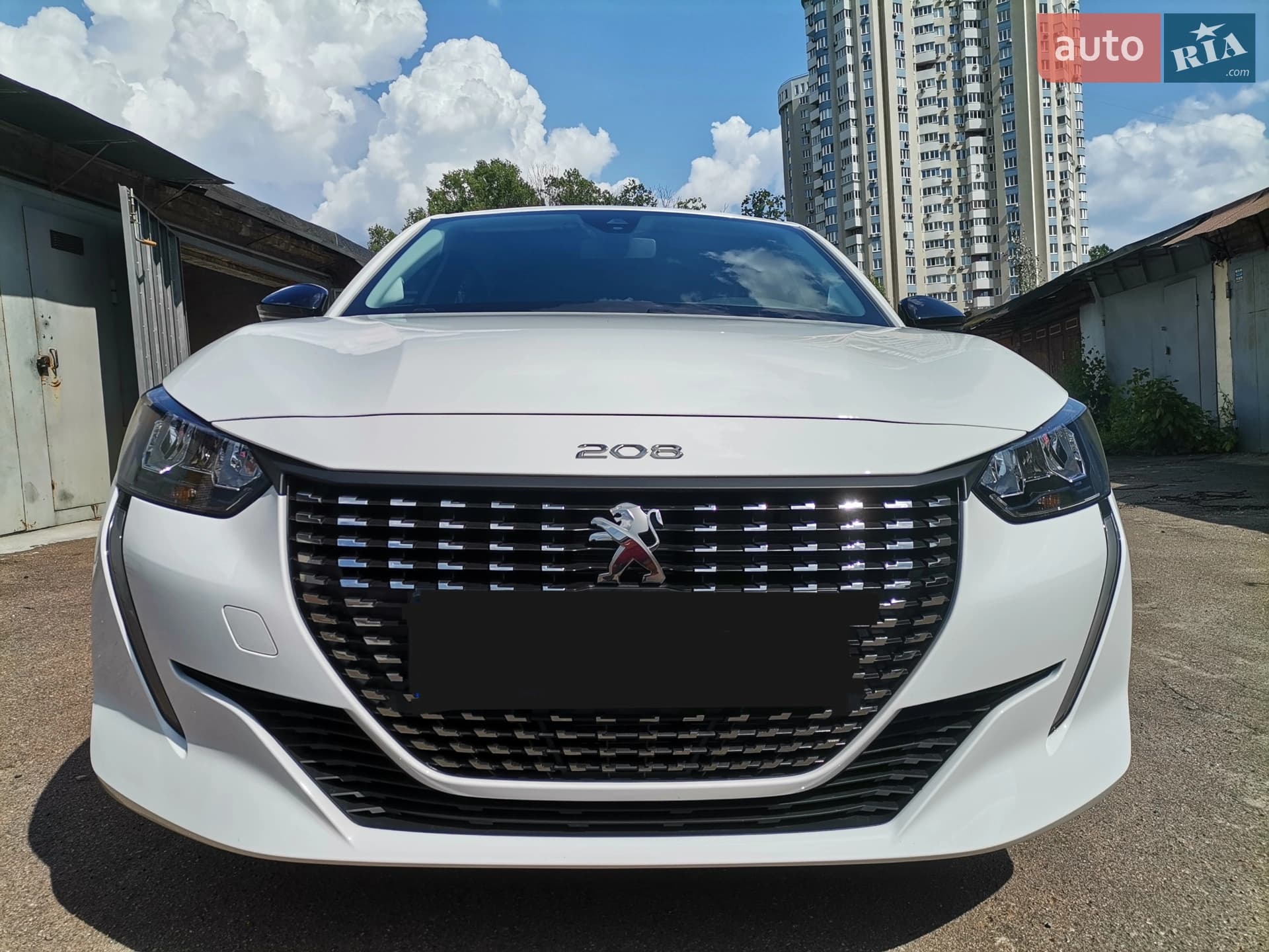 Peugeot 208