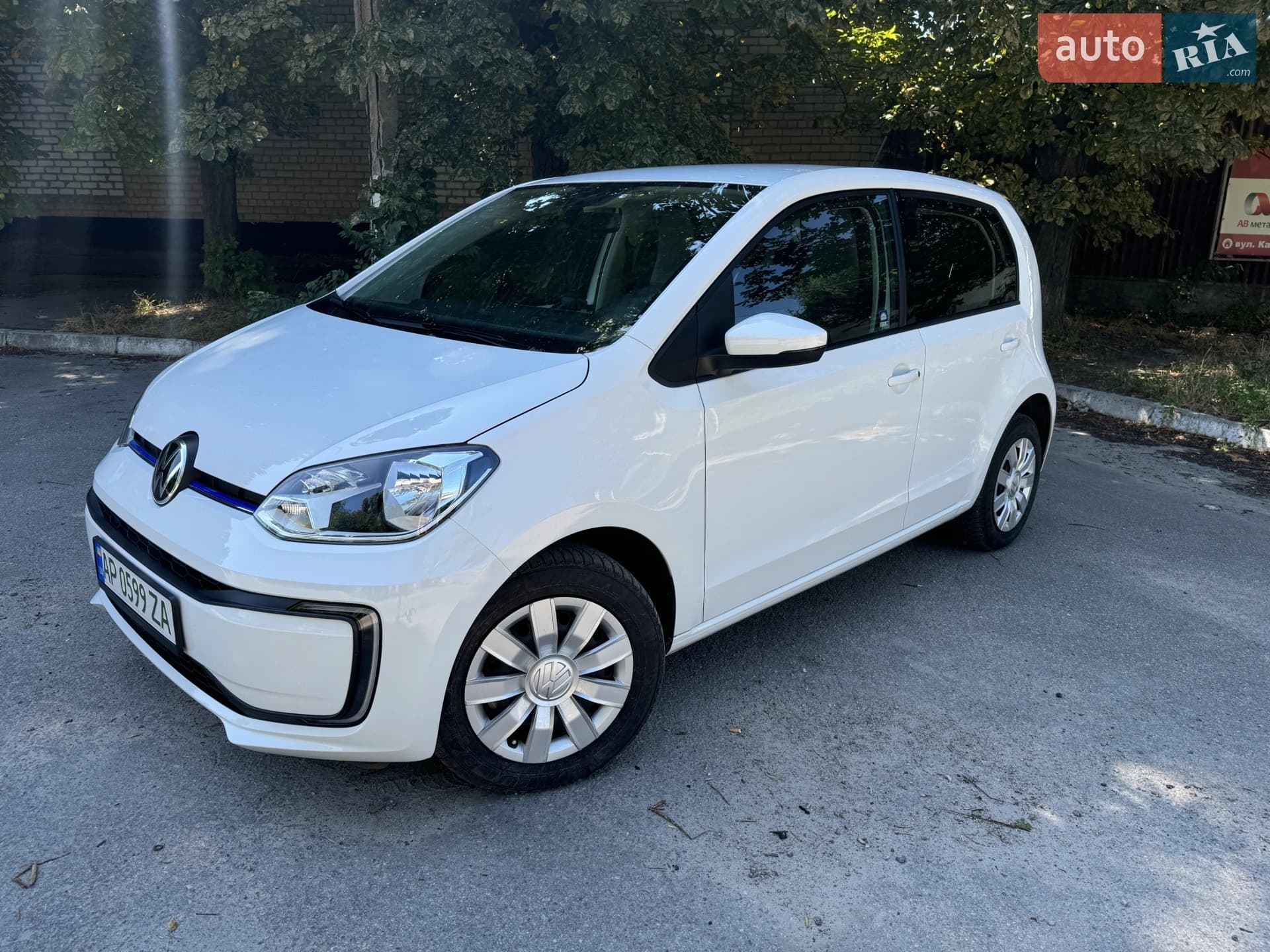 Volkswagen up!