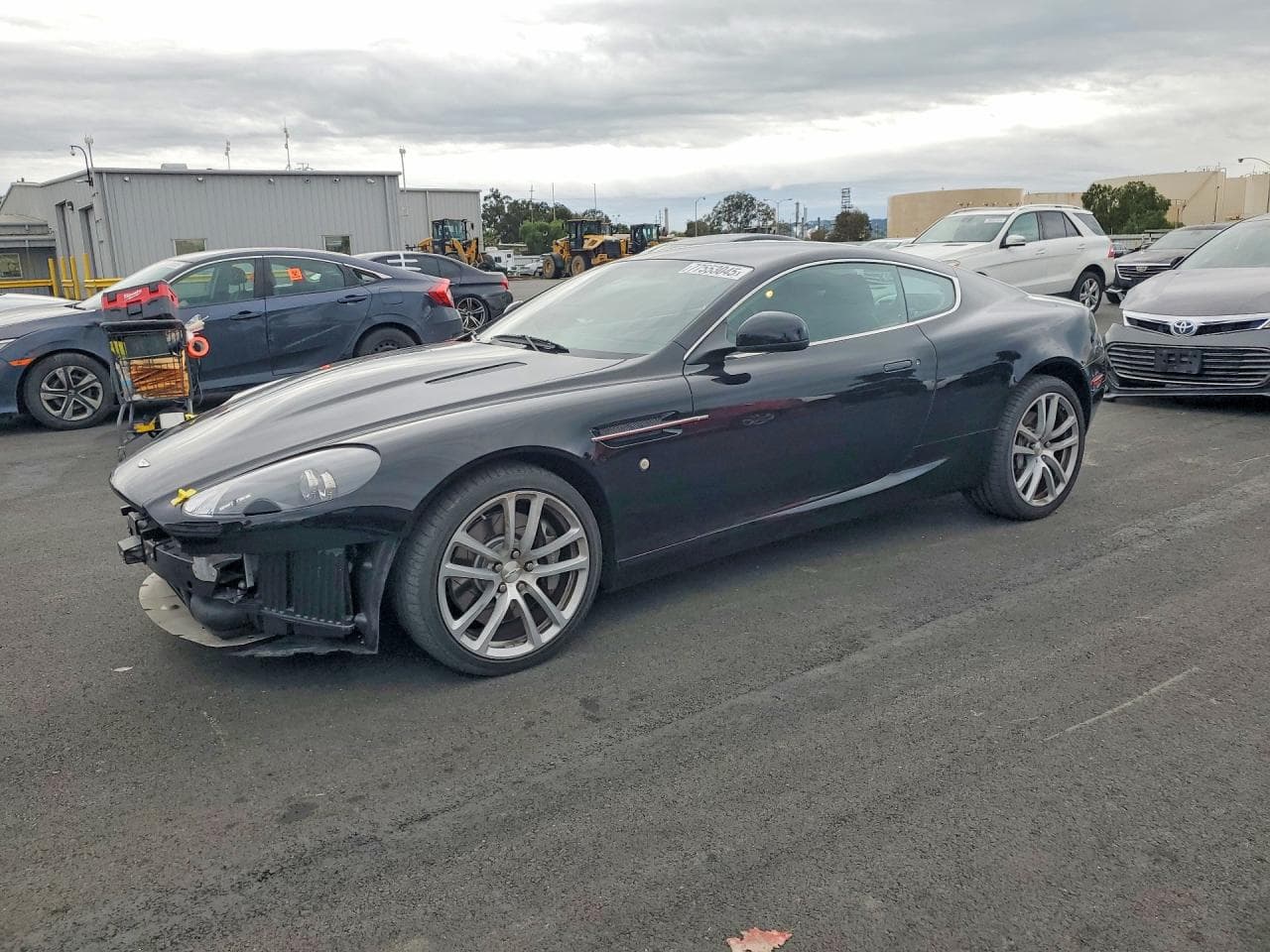 Aston Martin DB9