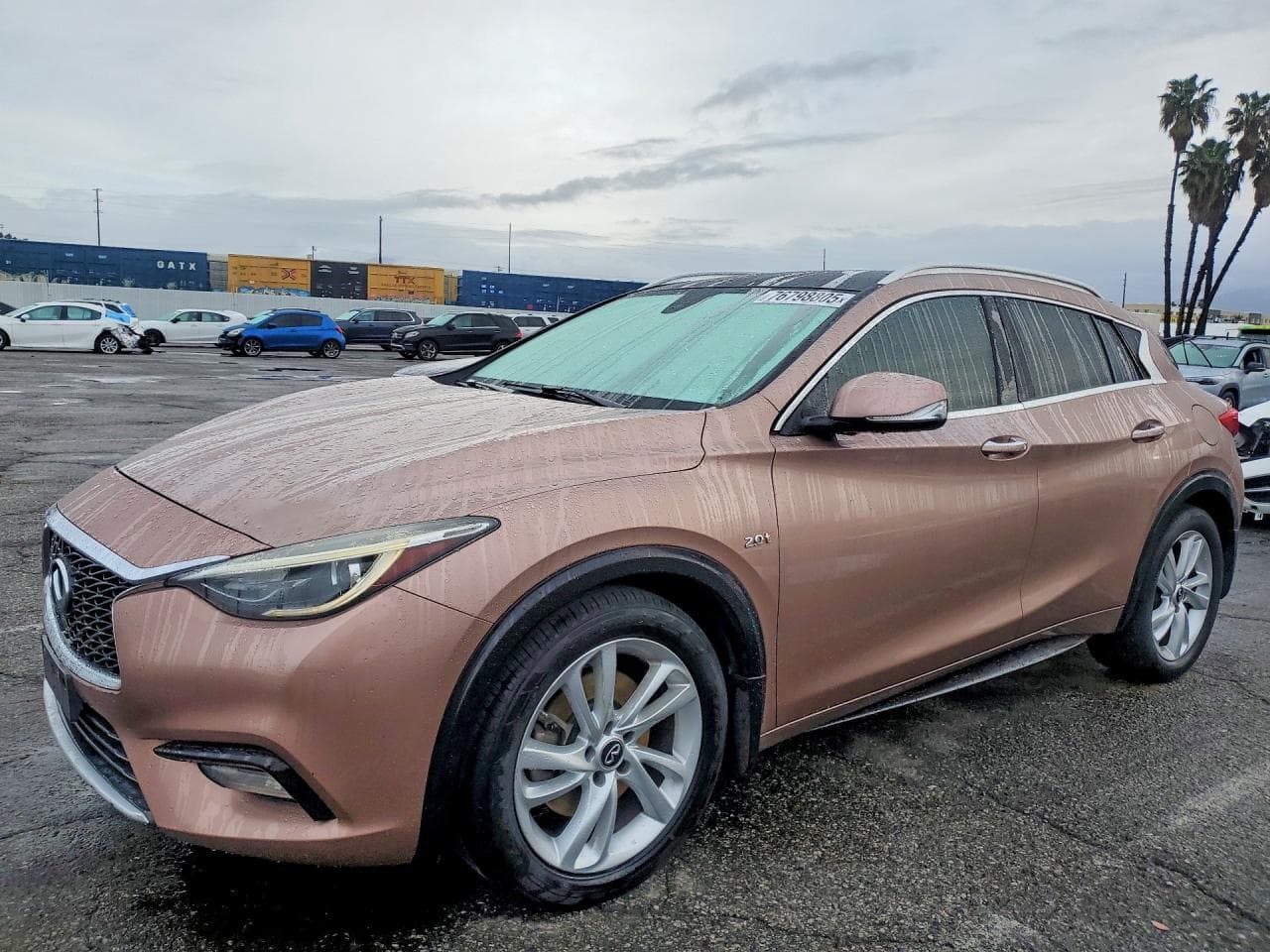 Infiniti QX30