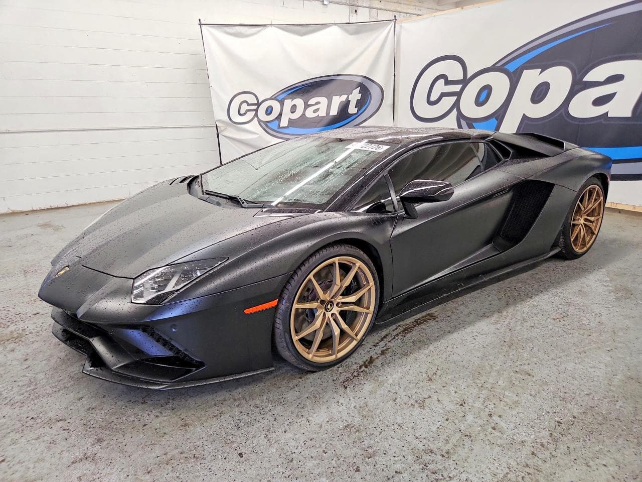 Lamborghini Aventador
