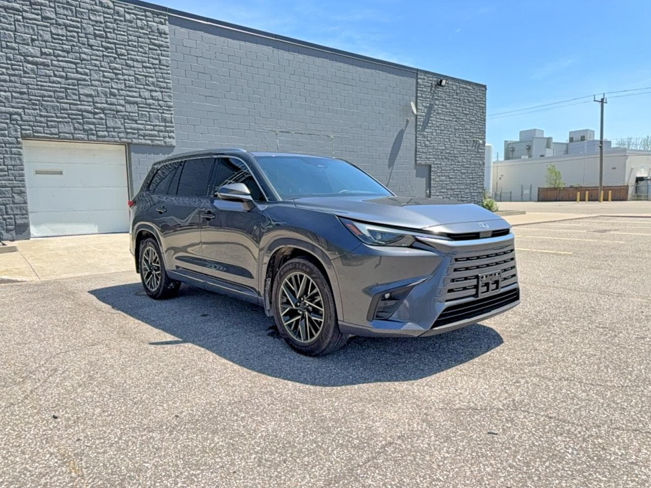 Lexus TX