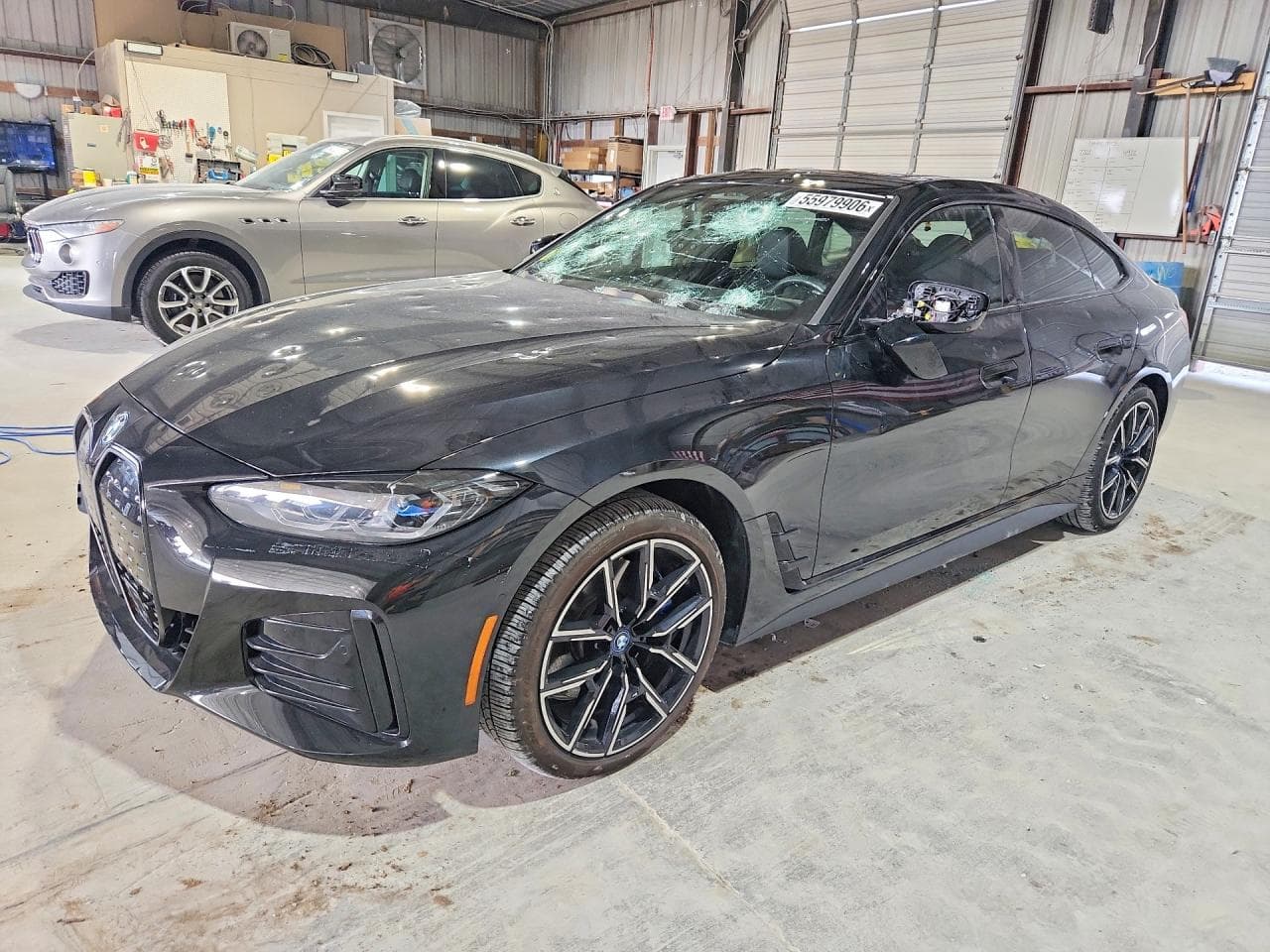 BMW i4