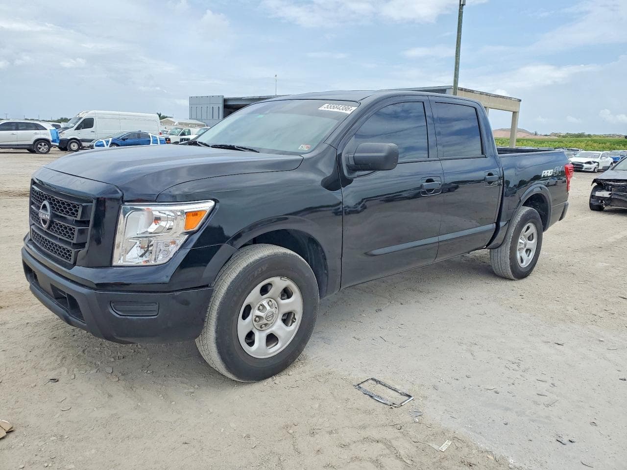 Nissan Titan