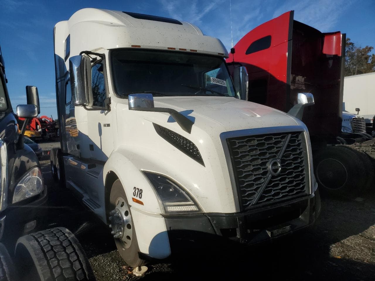 Volvo Vnl Semi Truck
